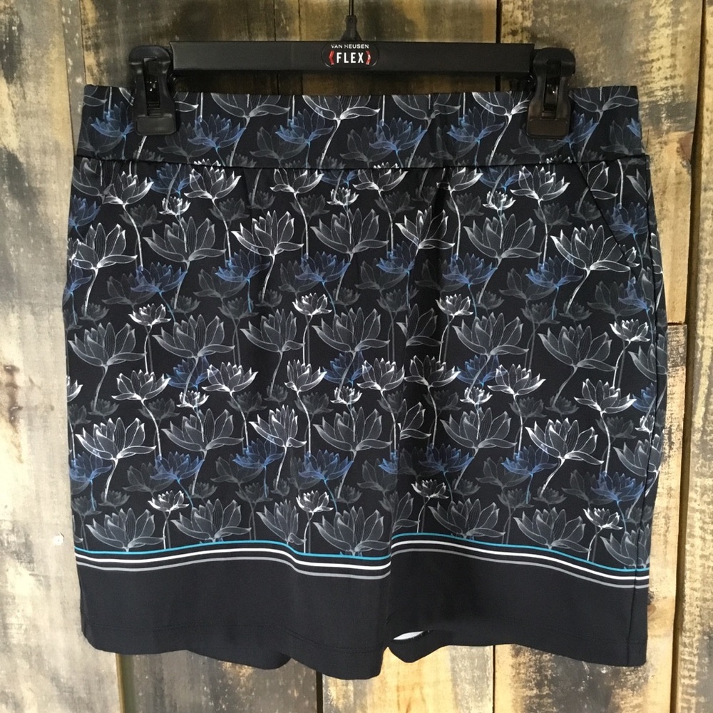Kyodan Golf women’s golf skirt with built in shorts size medium